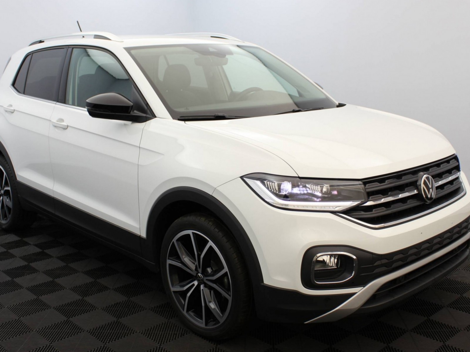VOLKSWAGEN - T-CROSS - #182131 - 17