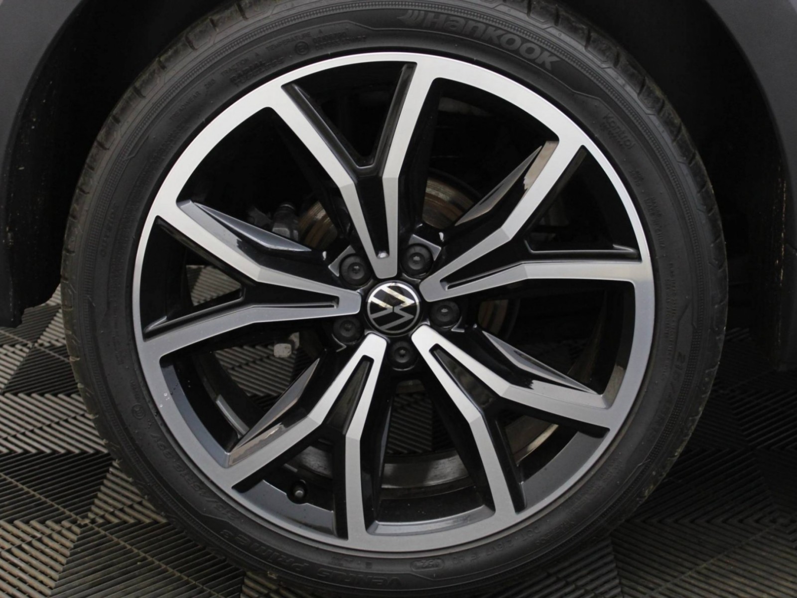 VOLKSWAGEN - T-CROSS - #182131 - 25