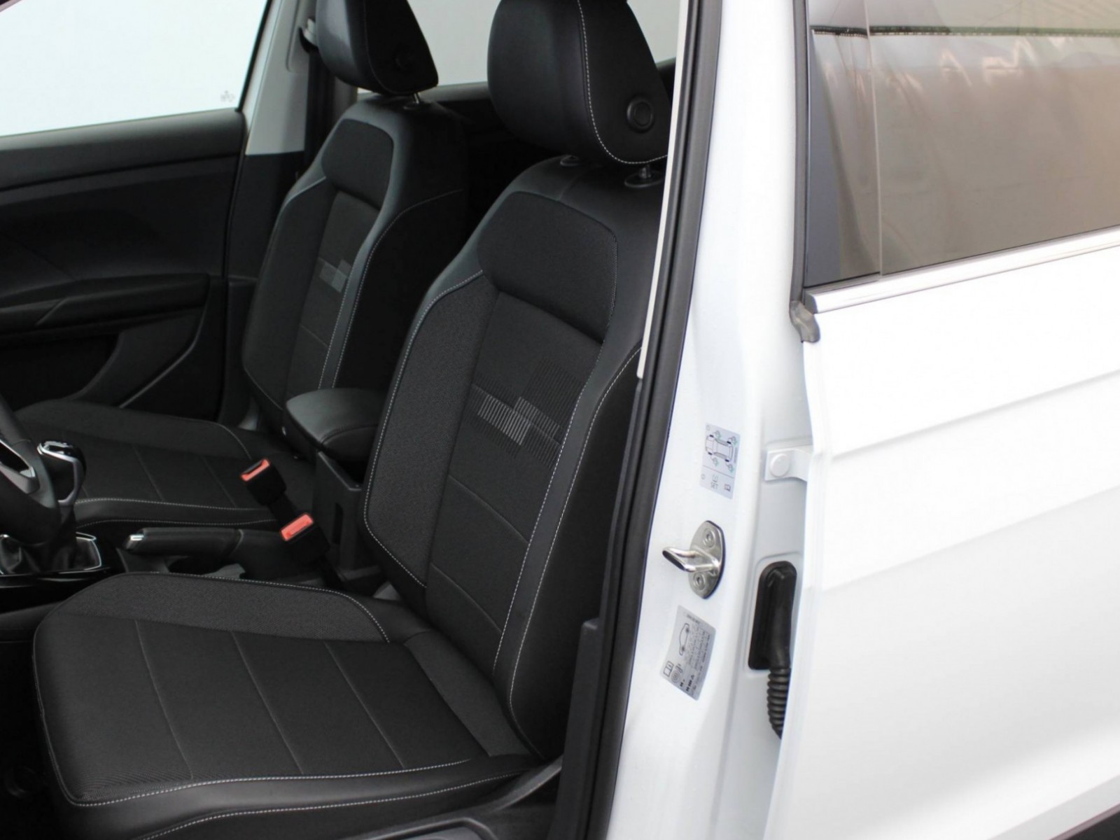 VOLKSWAGEN - T-CROSS - #182131 - 26