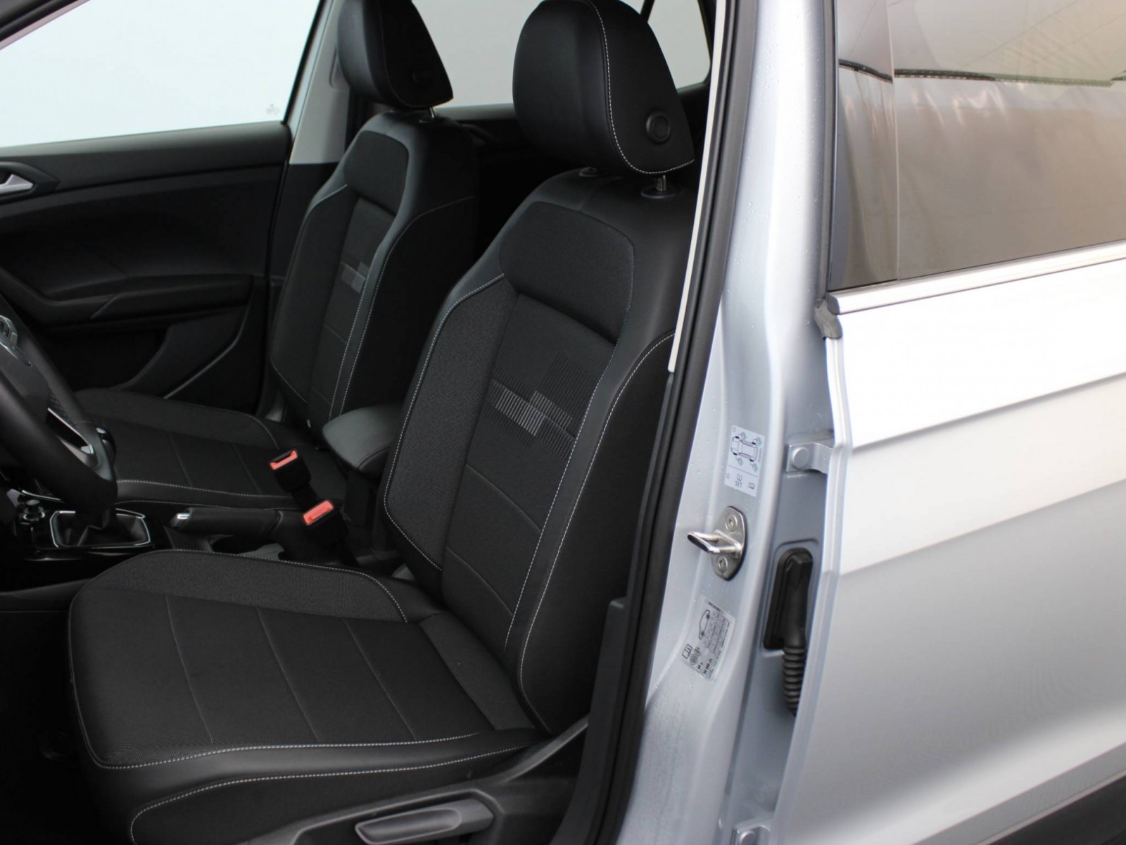 VOLKSWAGEN - T-CROSS - #182133 - 22