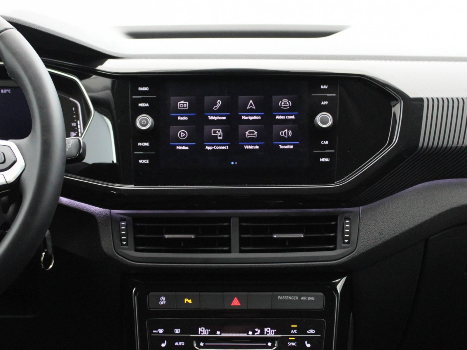 VOLKSWAGEN - T-CROSS - #182133 - 26