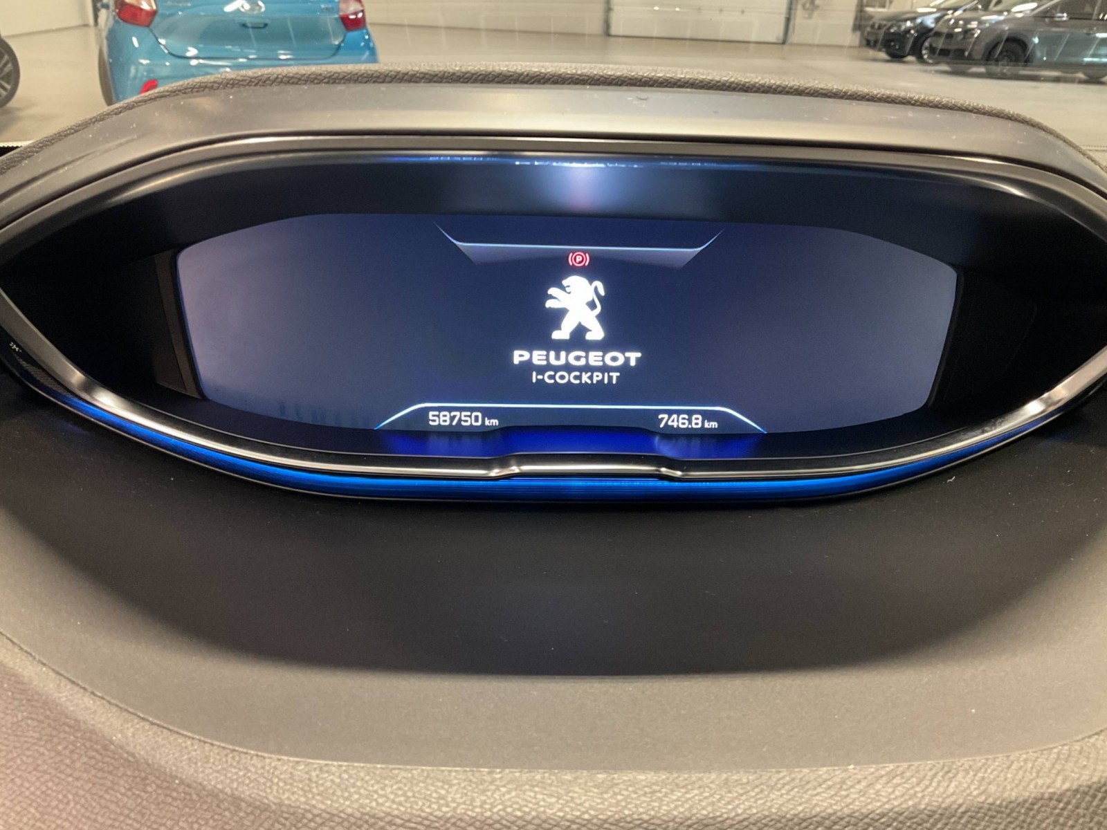 PEUGEOT - 5008 - #182238 - 30