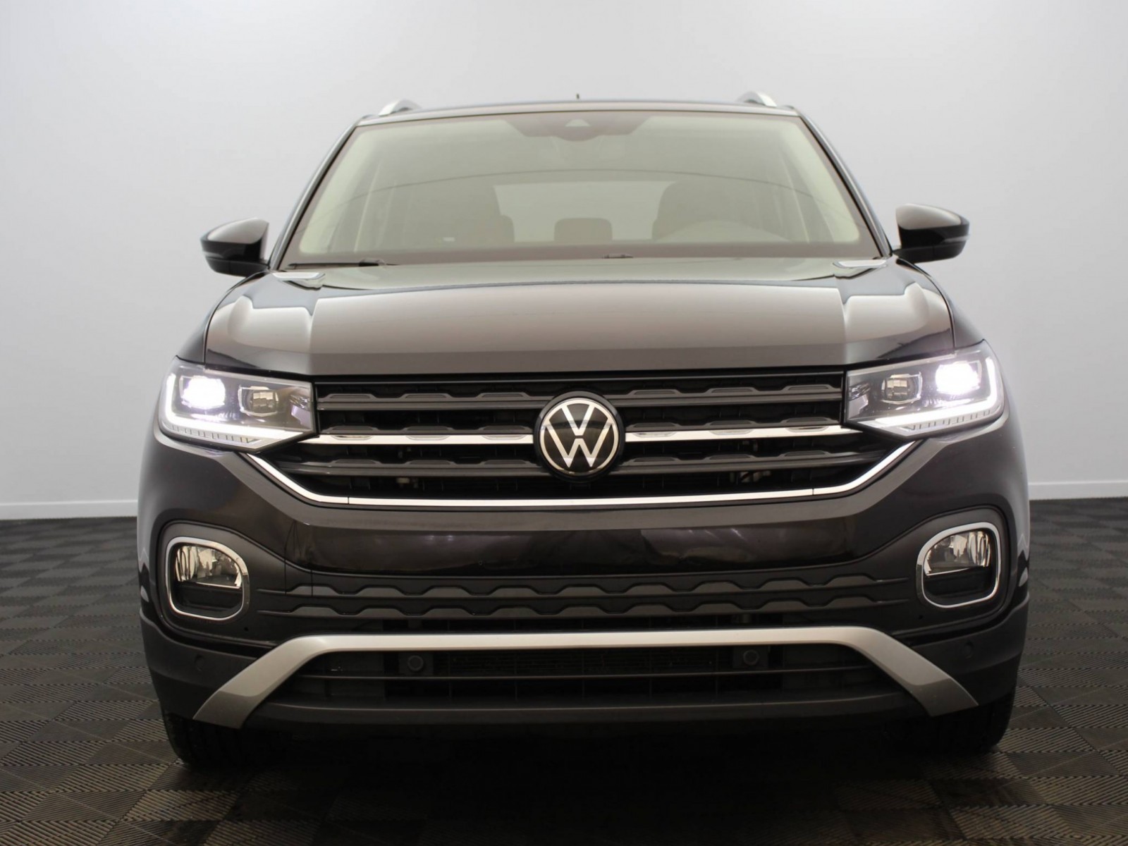 VOLKSWAGEN - T-CROSS - #182130 - 23