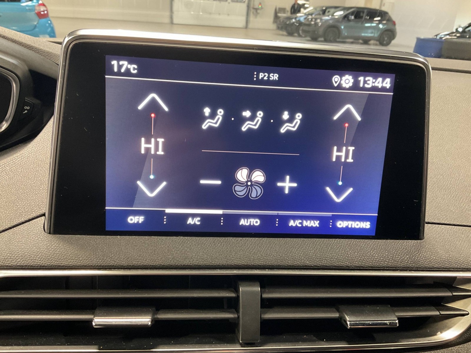PEUGEOT - 5008 - #182238 - 31