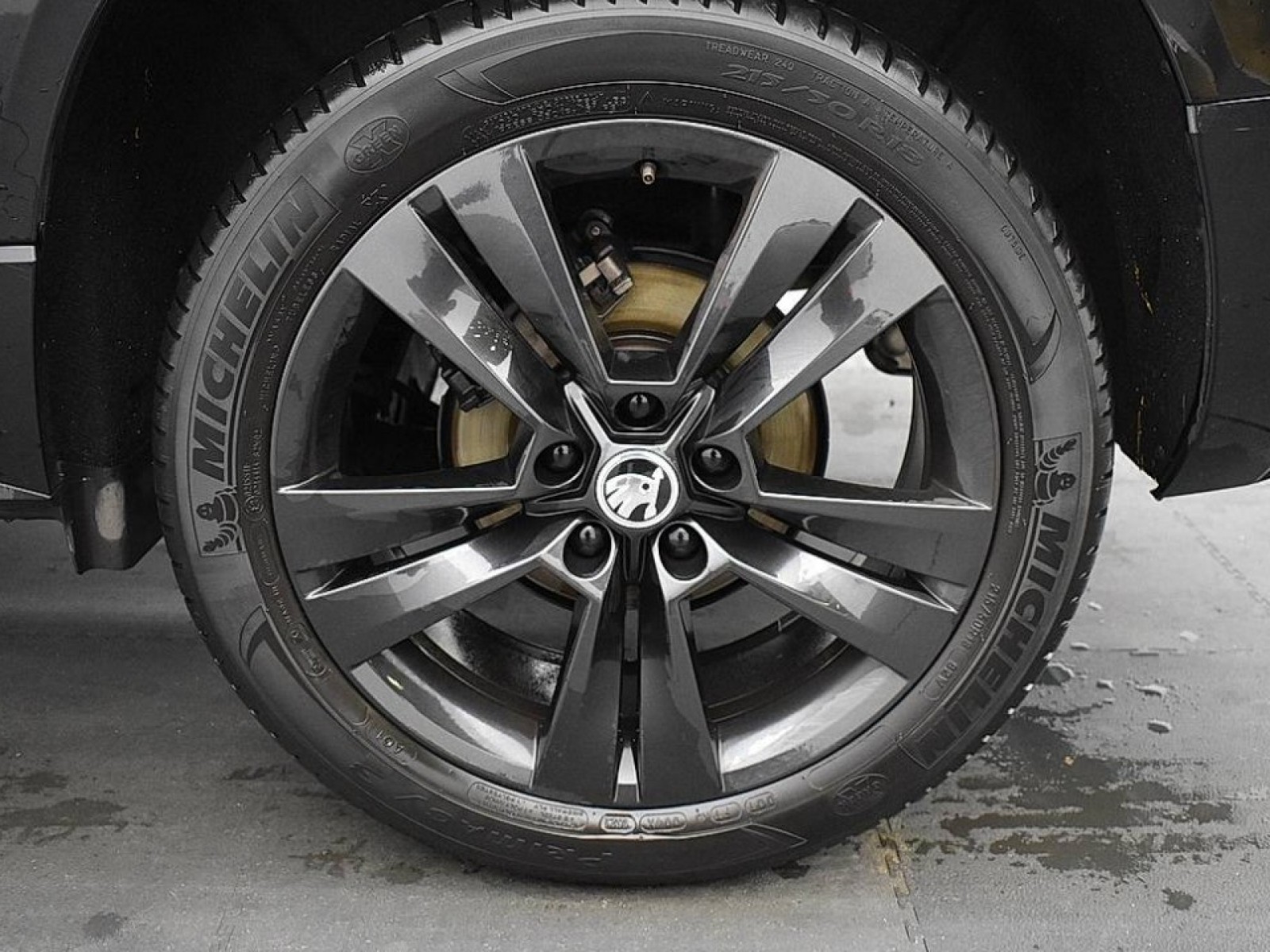 SKODA - KAROQ - #182046 - 21