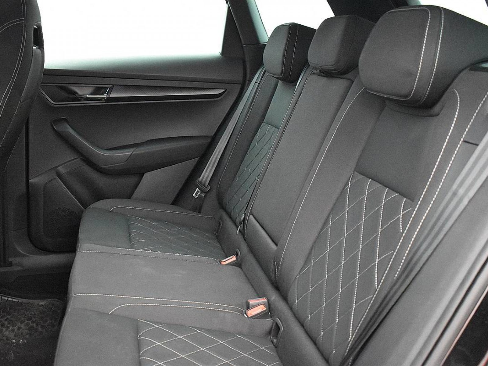 SKODA - KAROQ - #182046 - 8