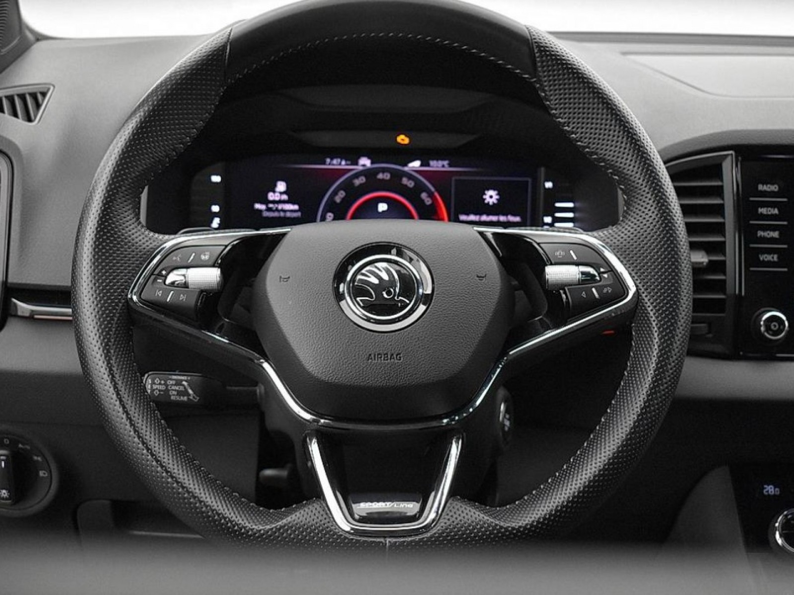 SKODA - KAROQ - #182046 - 25