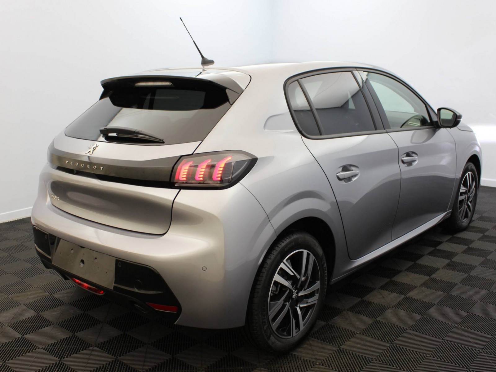 PEUGEOT - 208 - #181493 - 18