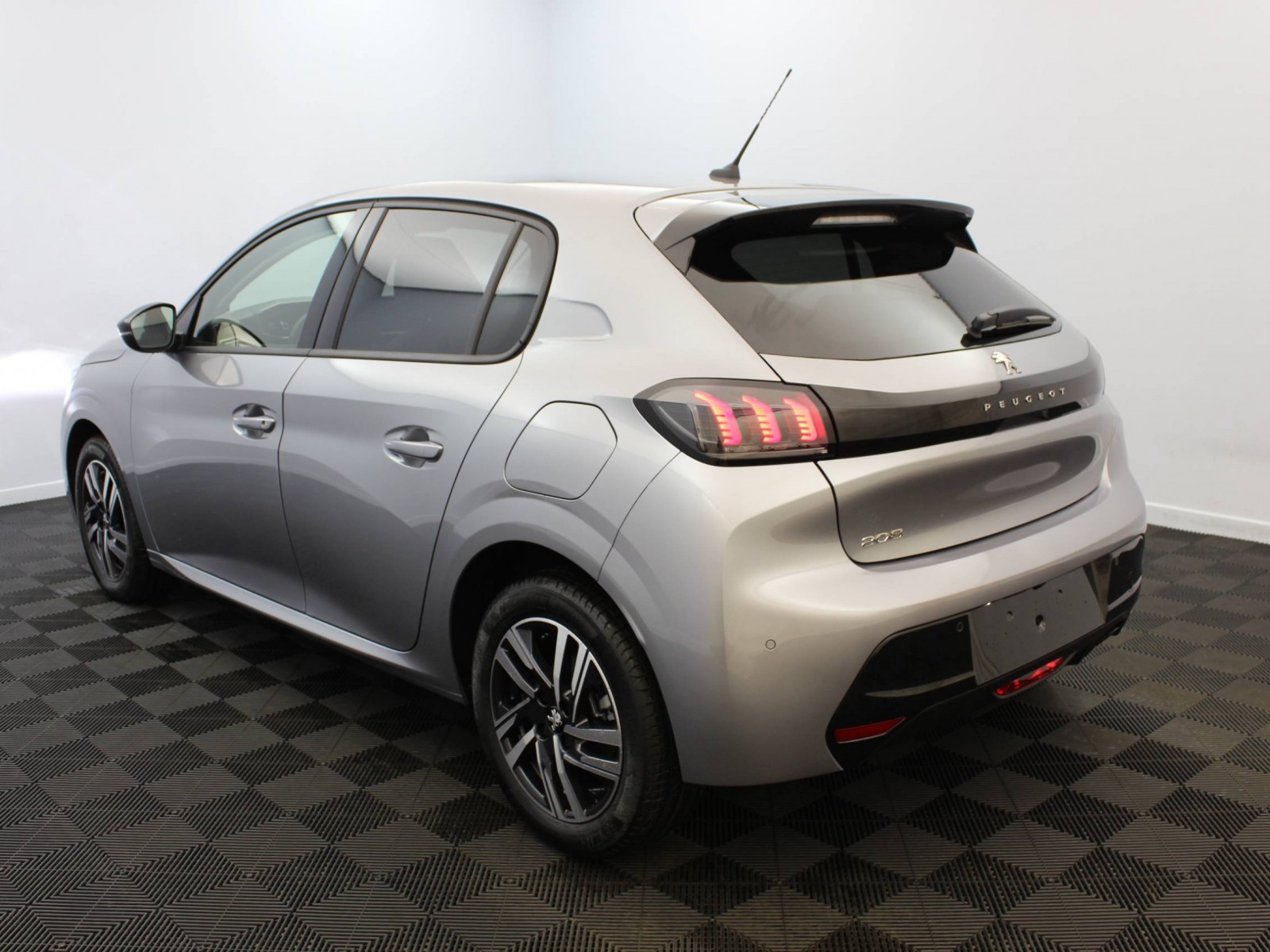 PEUGEOT - 208 - #181493 - 2