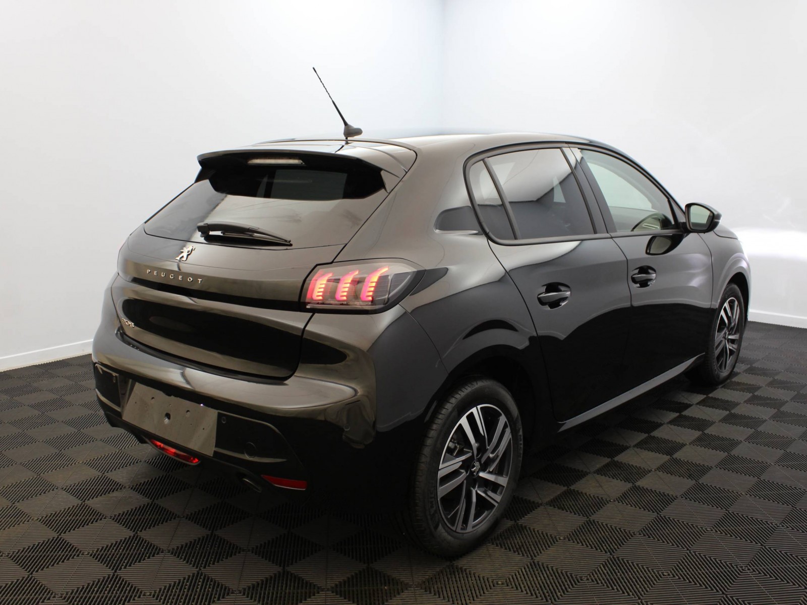 PEUGEOT - 208 - #181494 - 3
