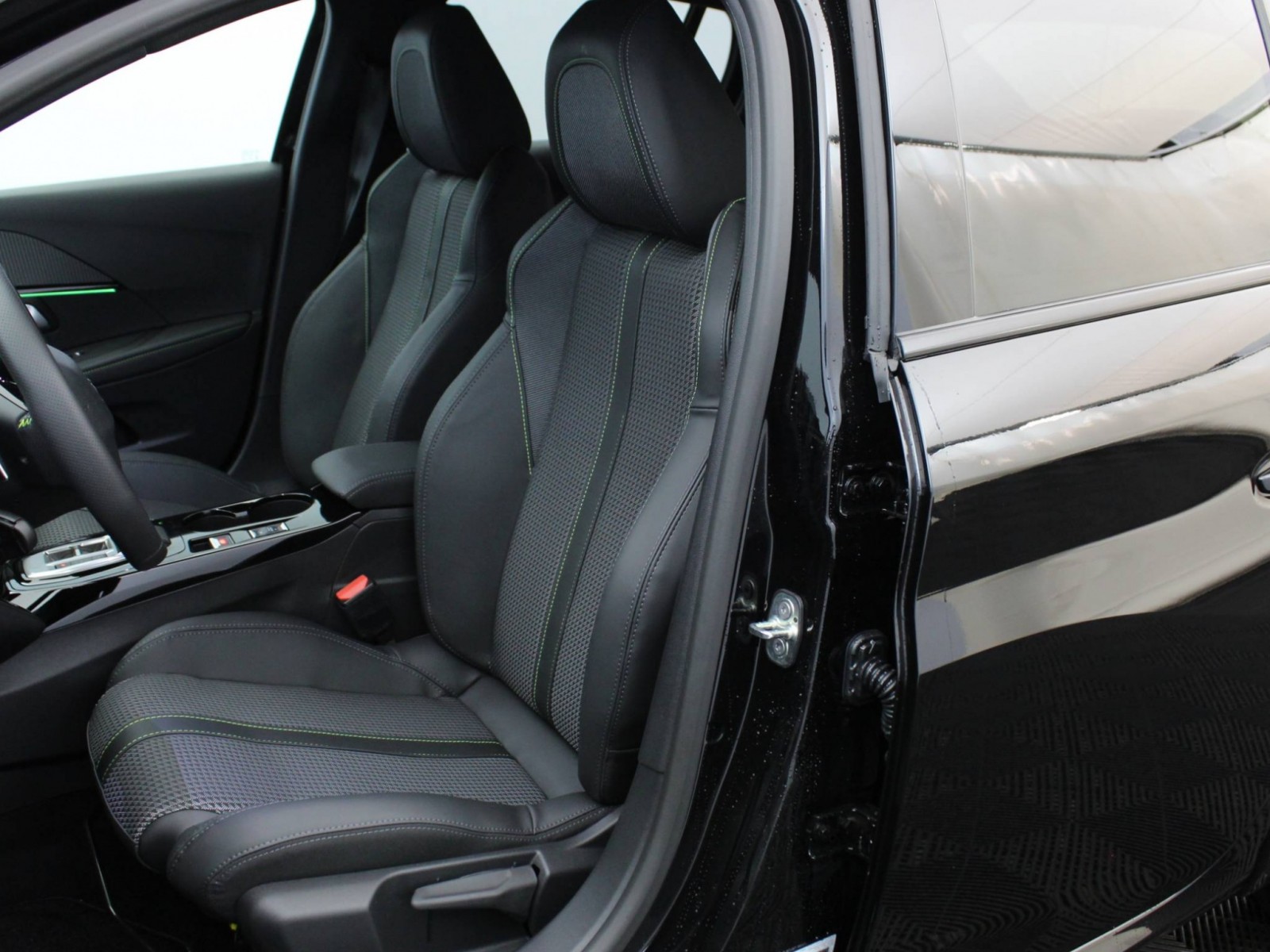 PEUGEOT - 208 - #181489 - 7