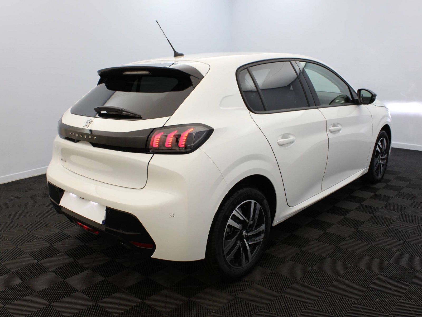 PEUGEOT - 208 - #181495 - 3