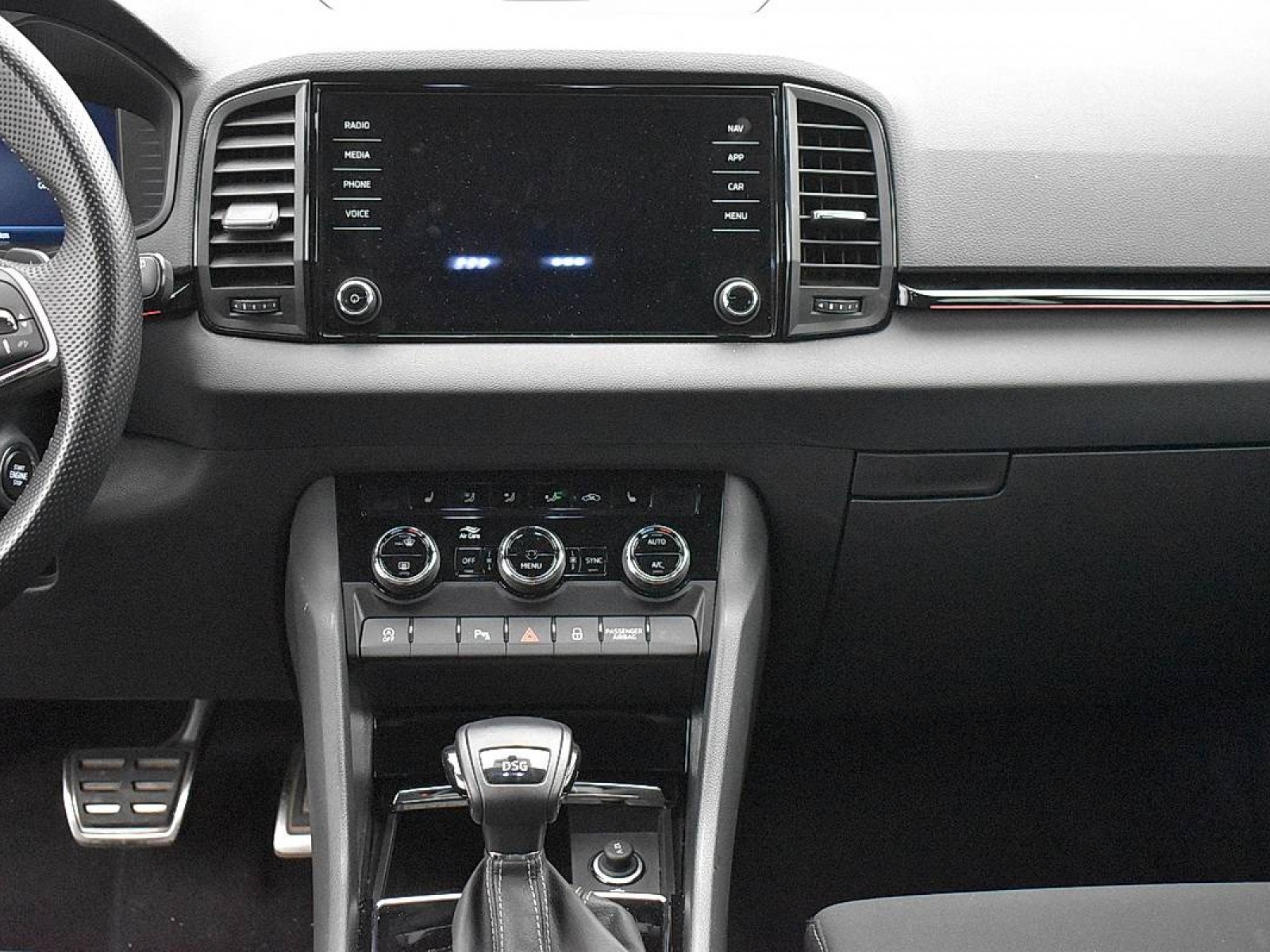 SKODA - KAROQ - #182045 - 11
