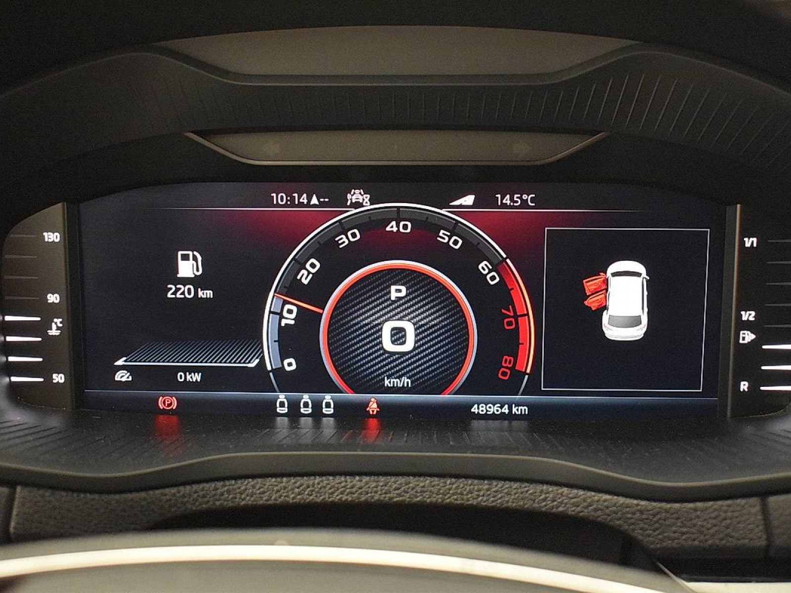 SKODA - KAROQ - #182045 - 12