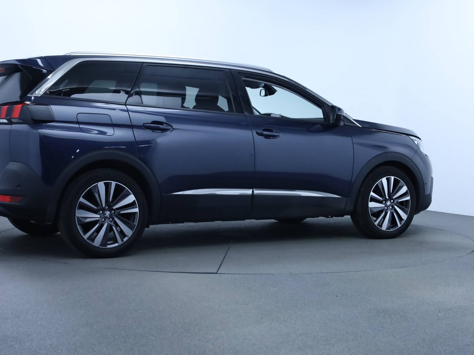 PEUGEOT - 5008 - #182236 - 6