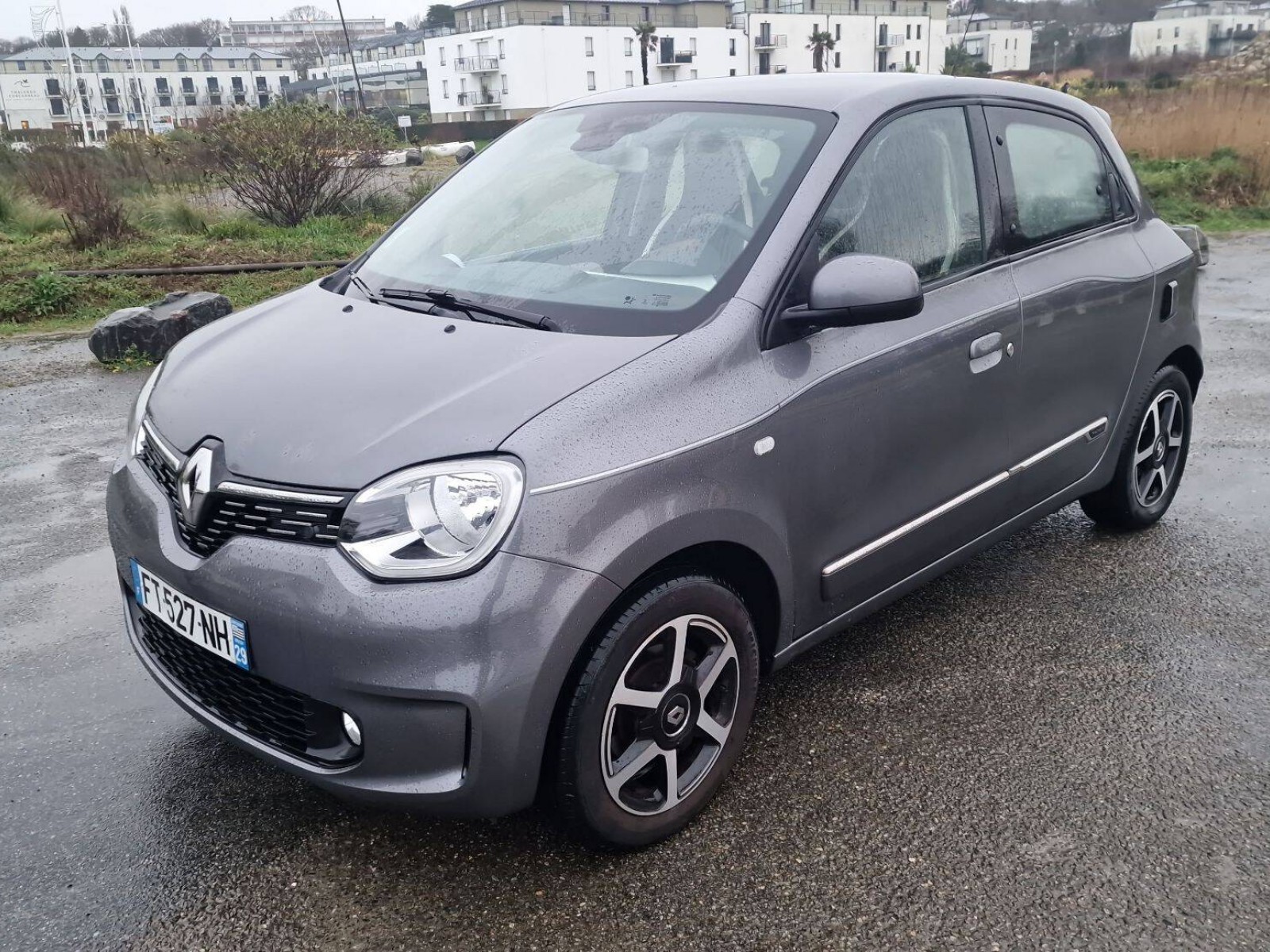 RENAULT - TWINGO III - #182637 - 0