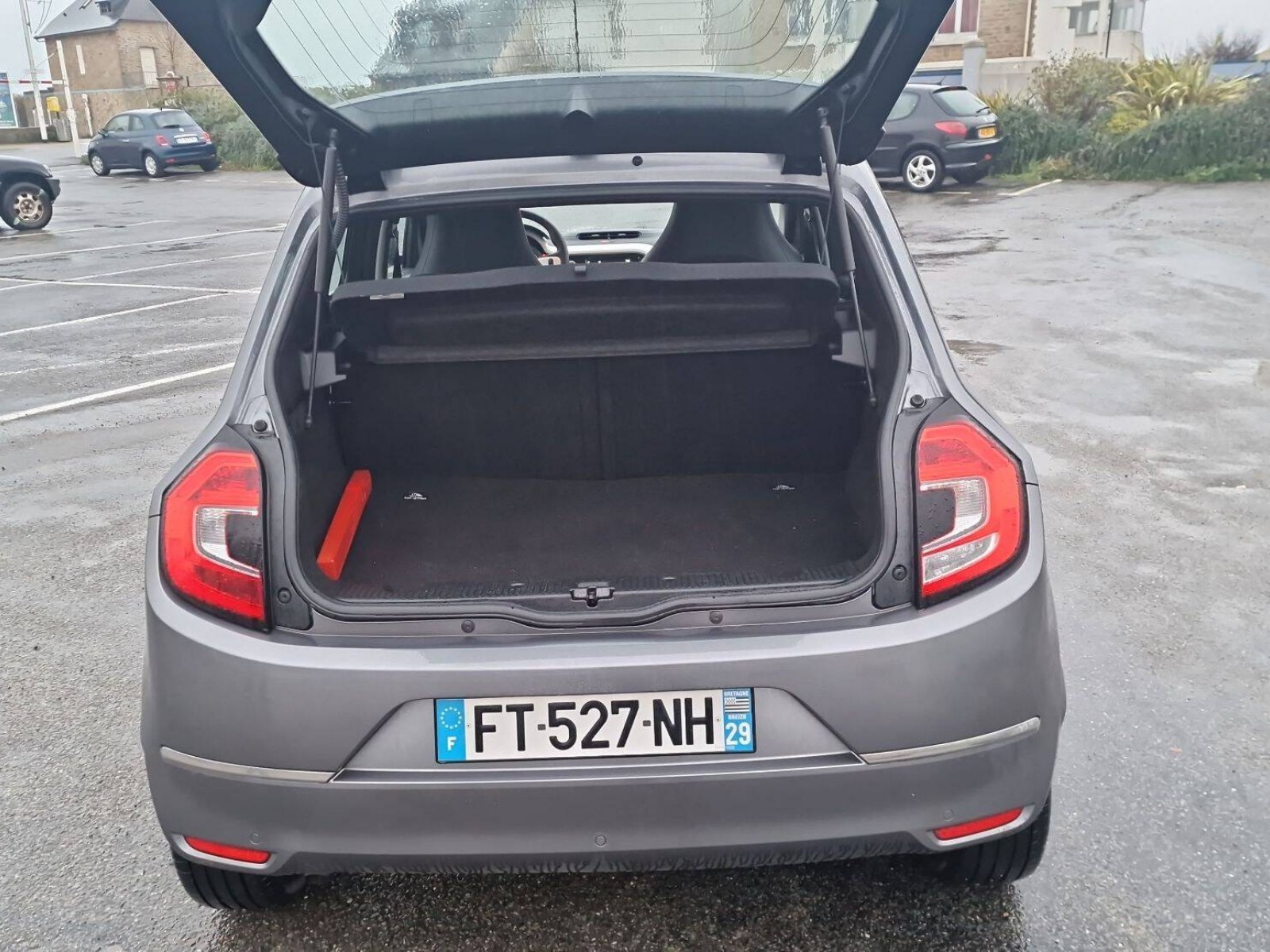 RENAULT - TWINGO III - #182637 - 3