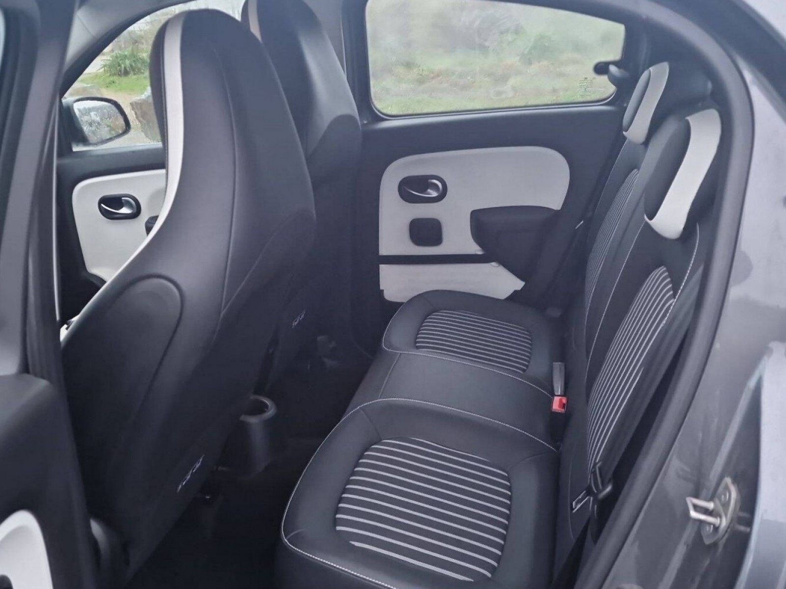 RENAULT - TWINGO III - #182637 - 16