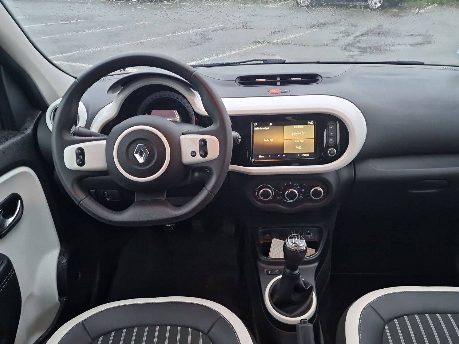 RENAULT - TWINGO III - #182637 - 7