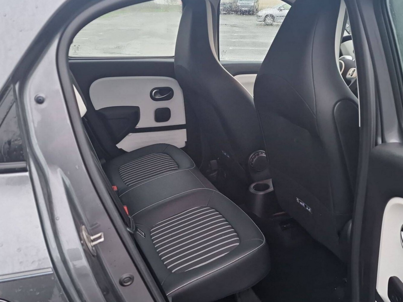 RENAULT - TWINGO III - #182637 - 19