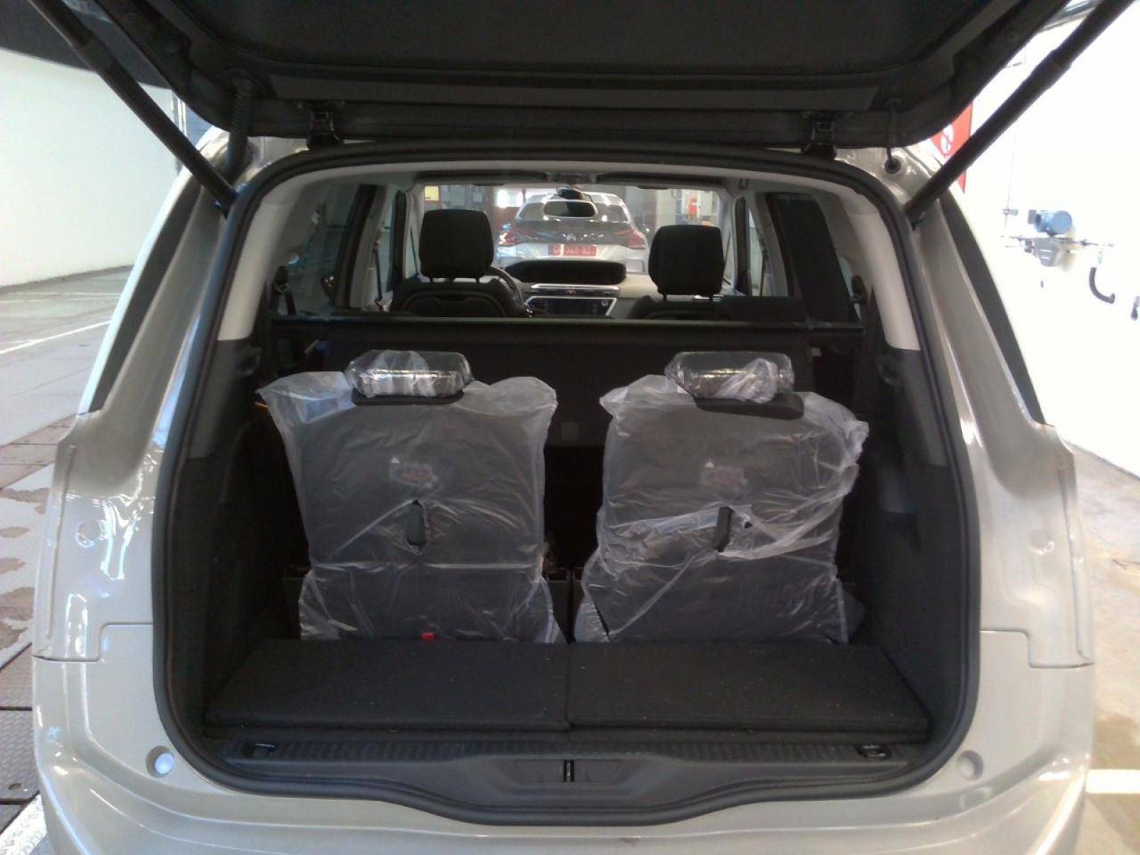 CITROEN - GRAND C4 SPACETOURER - #182643 - 3