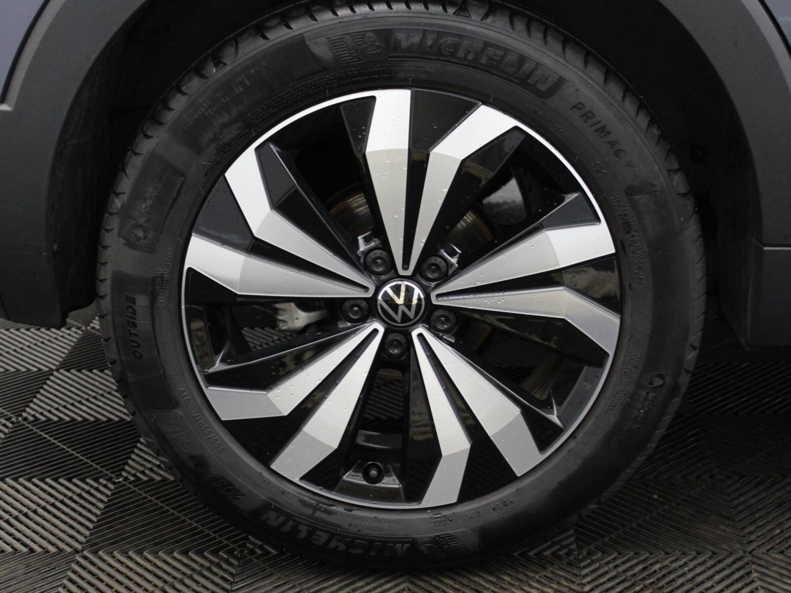 VOLKSWAGEN - T-CROSS - #175393 - 6