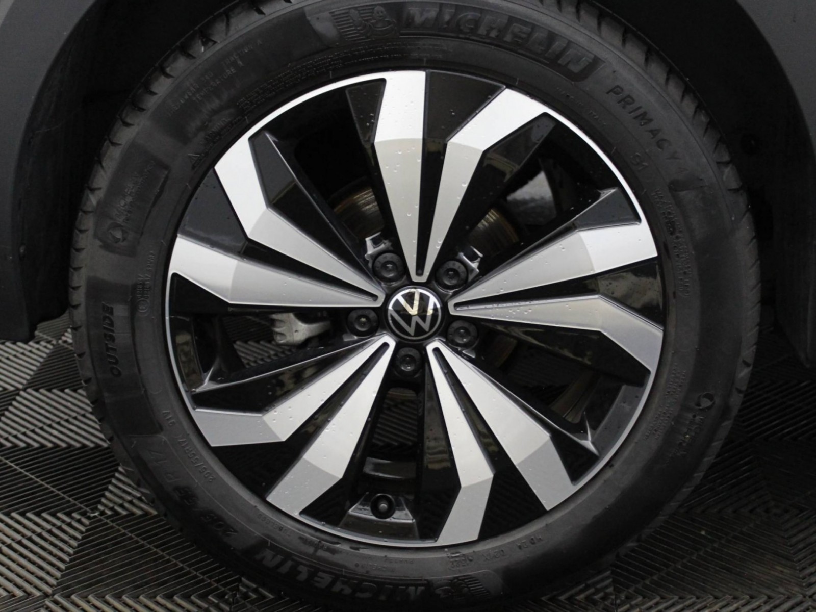 VOLKSWAGEN - T-CROSS - #175393 - 20