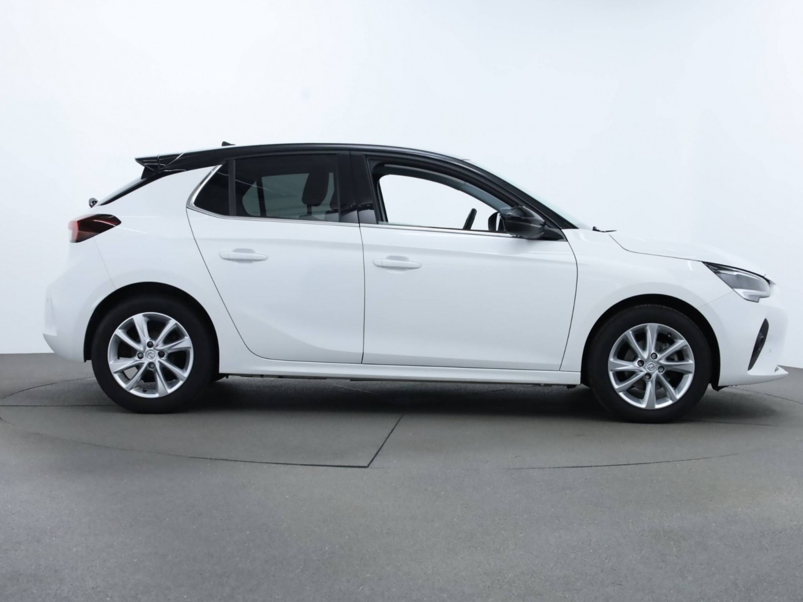 OPEL - CORSA - #182524 - 24