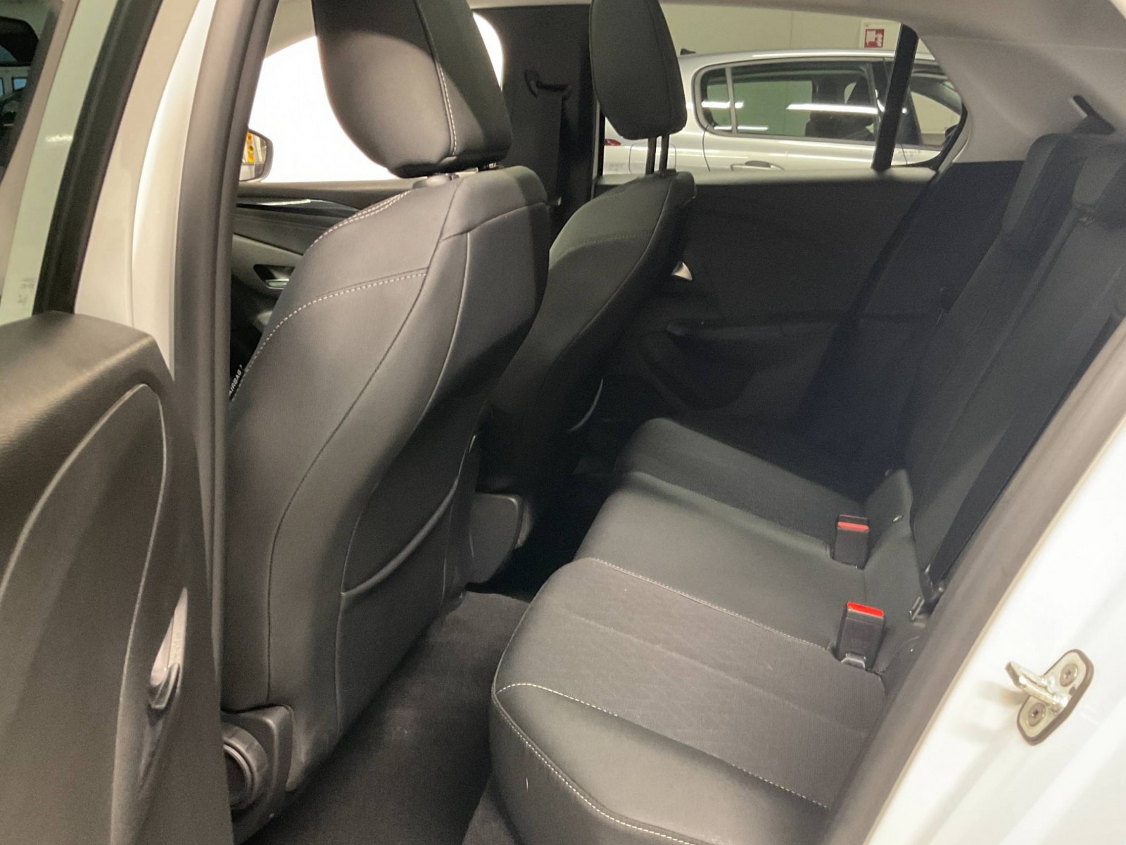 OPEL - CORSA - #182524 - 33