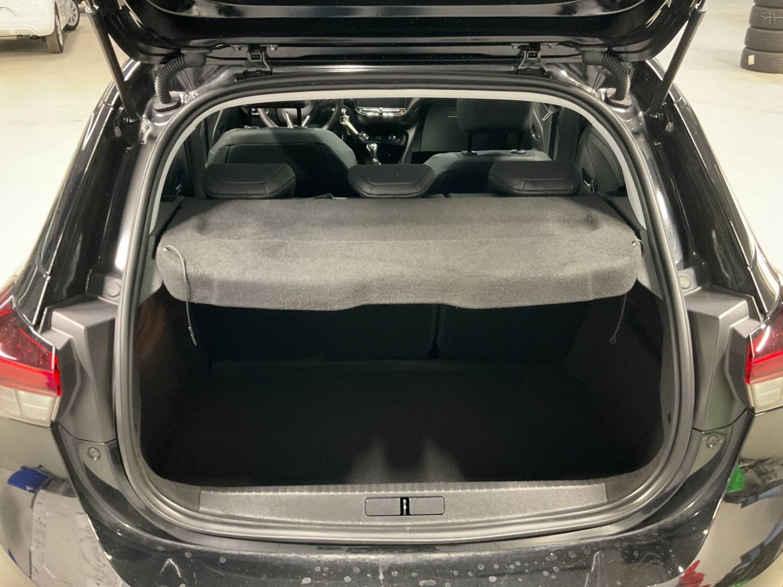 OPEL - CORSA - #182581 - 23