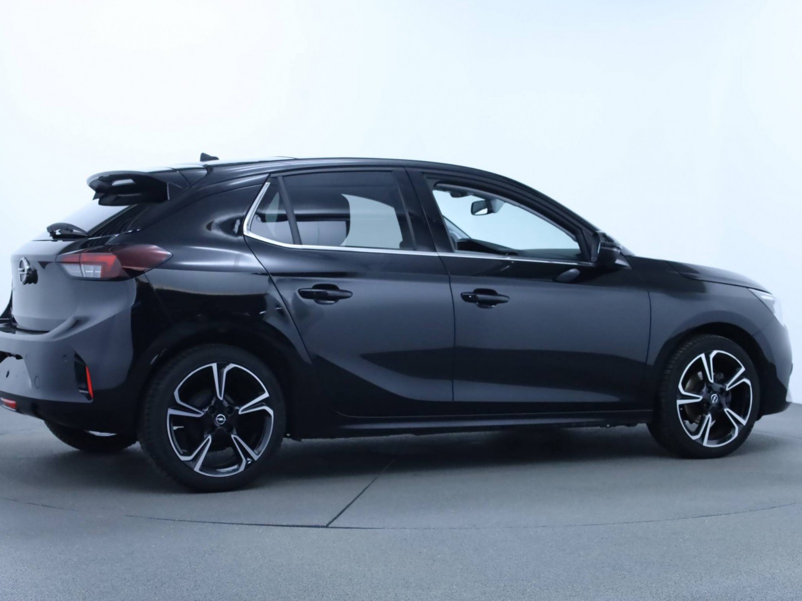 OPEL - CORSA - #182581 - 24