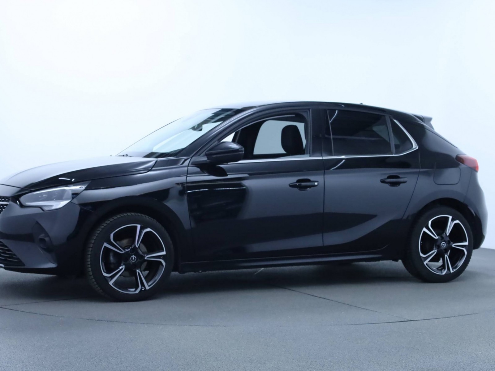 OPEL - CORSA - #182581 - 27