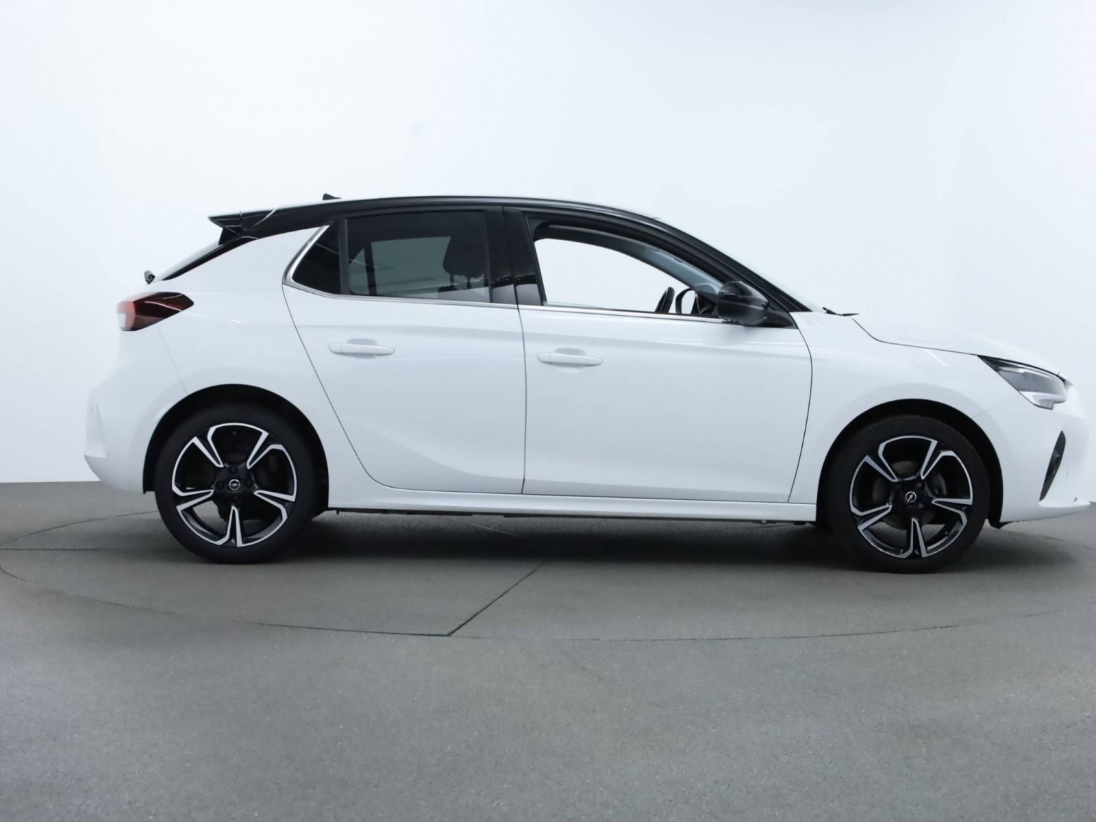 OPEL - CORSA - #182530 - 31
