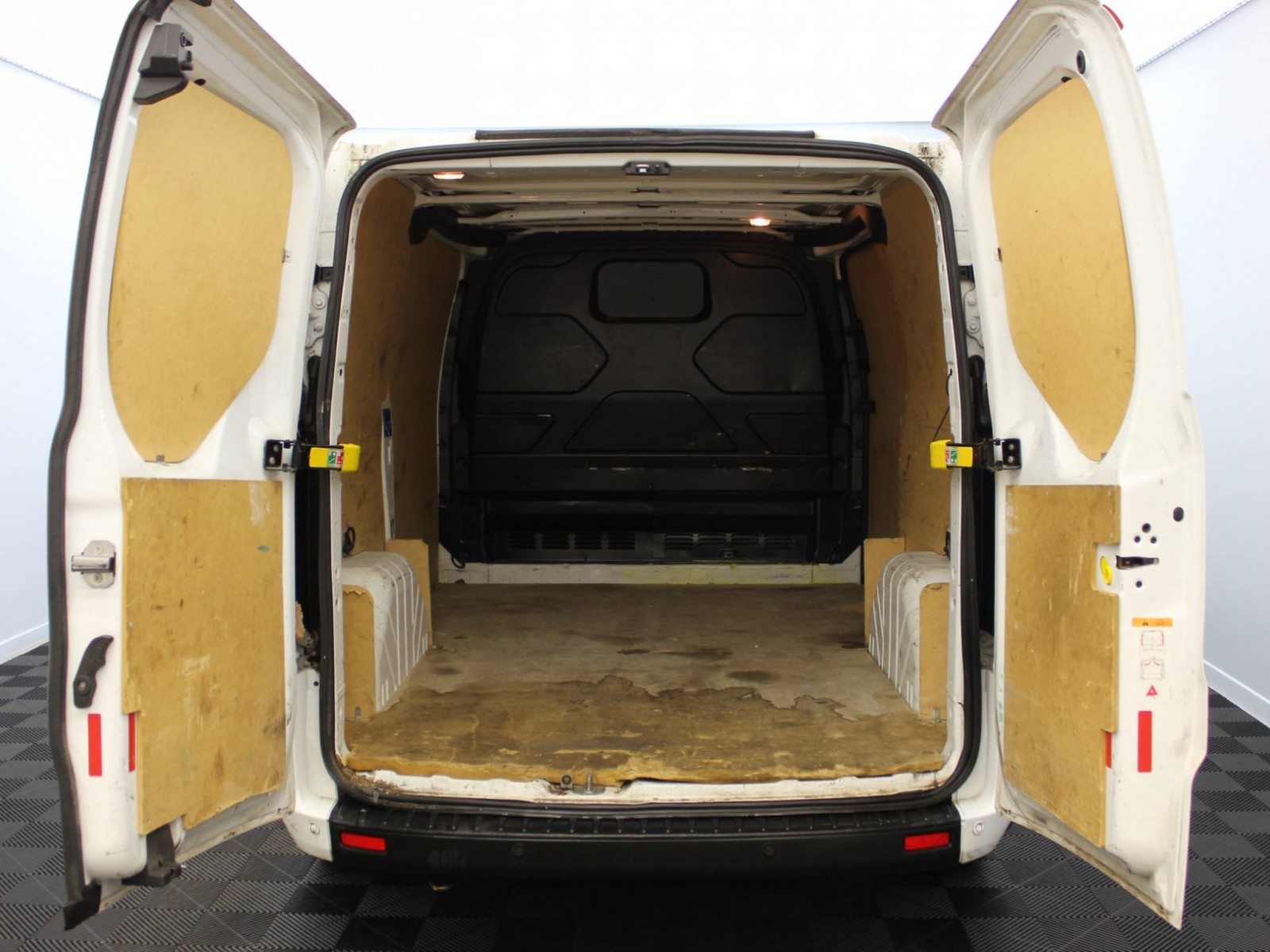 FORD - TRANSIT CUSTOM FOURGON - #181590 - 25