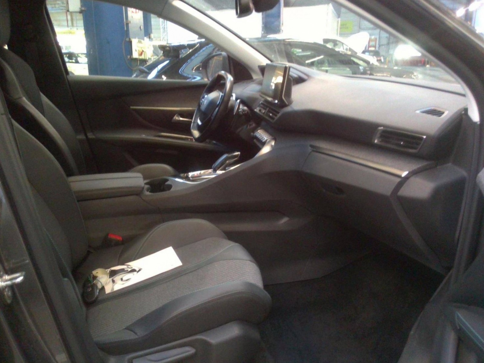 PEUGEOT - 3008 - #182810 - 6