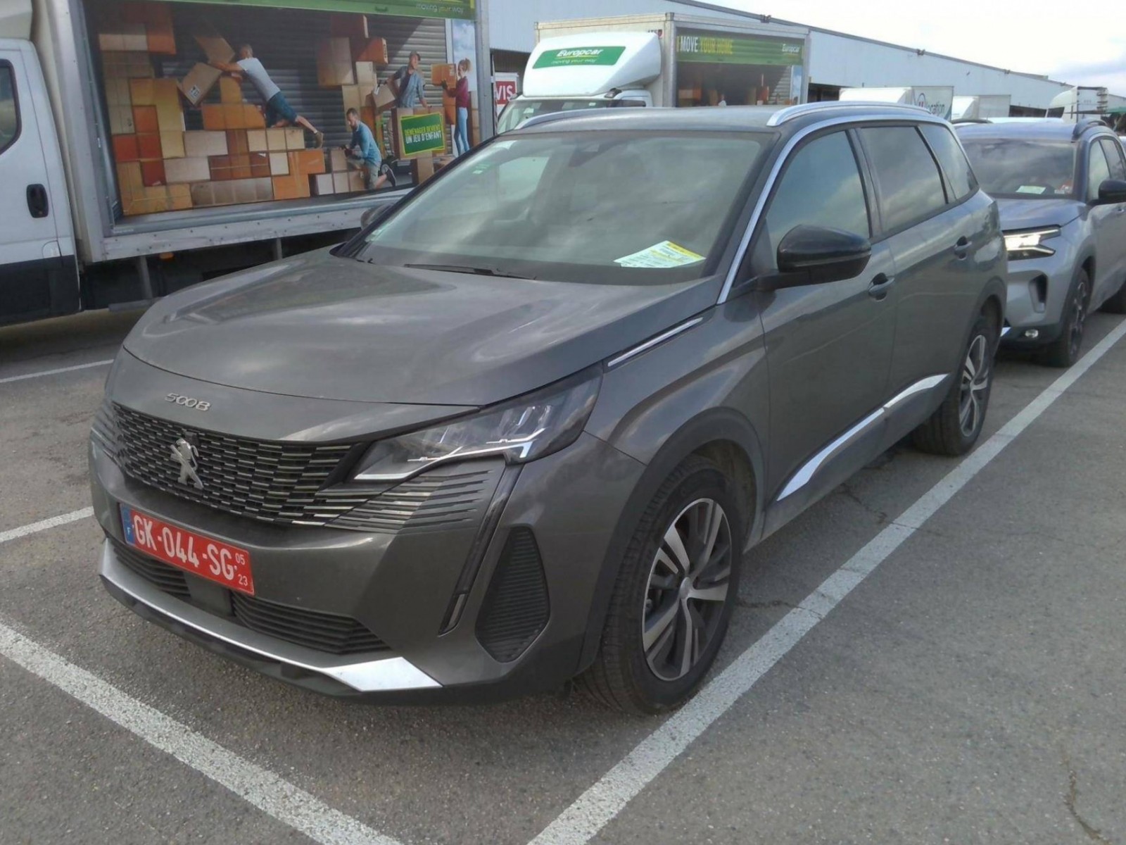 PEUGEOT - 5008 - #182812 - 5