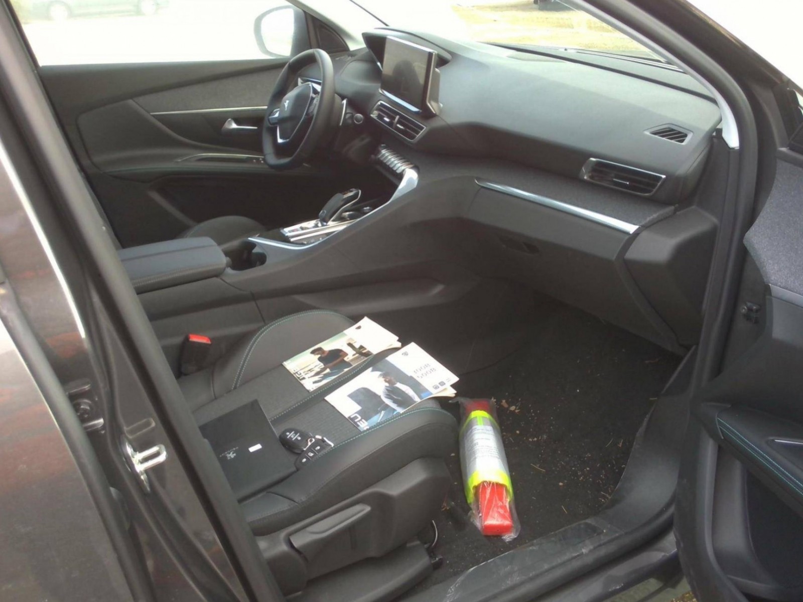 PEUGEOT - 5008 - #182812 - 6