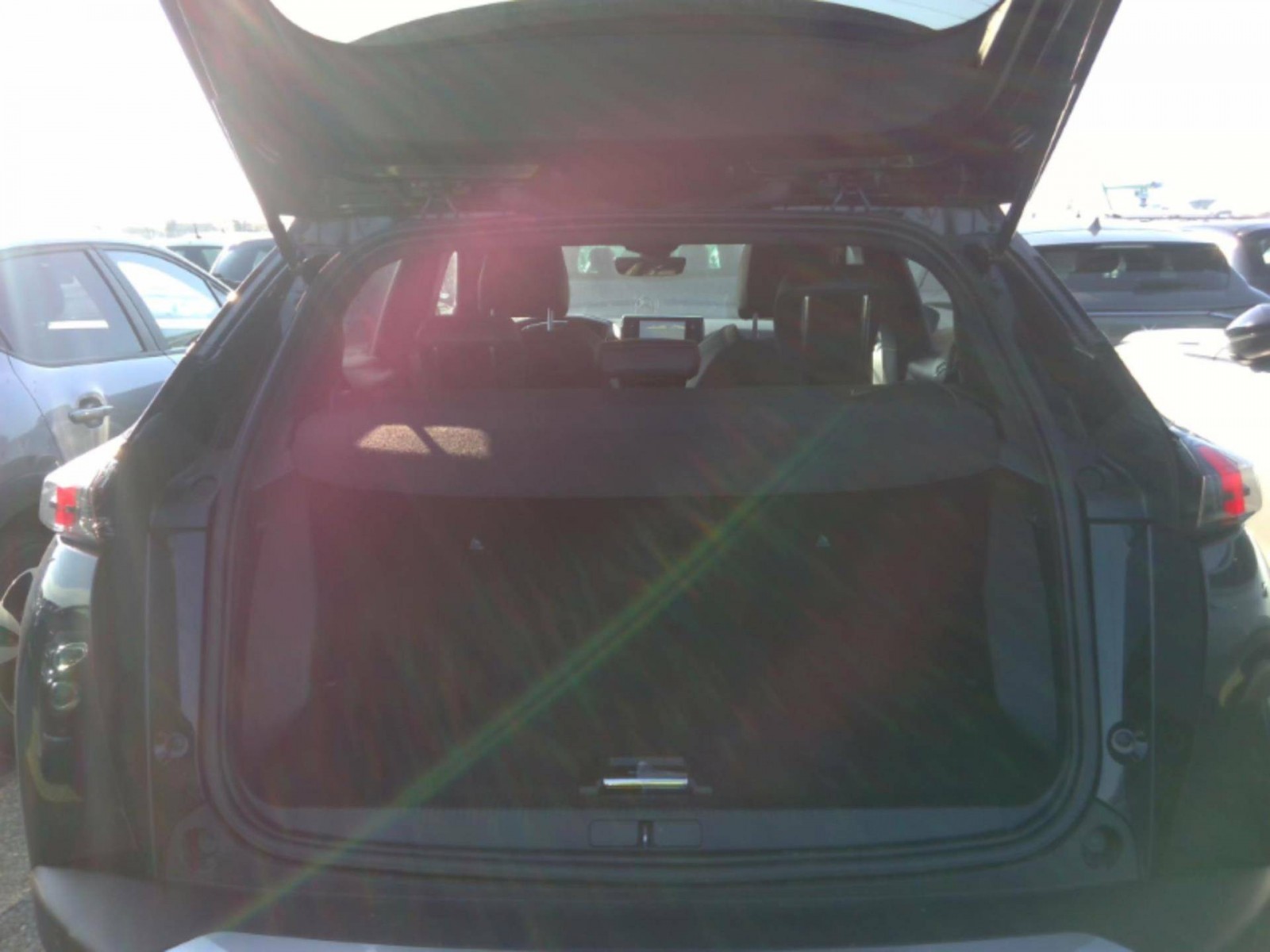 PEUGEOT - 2008 - #182813 - 3
