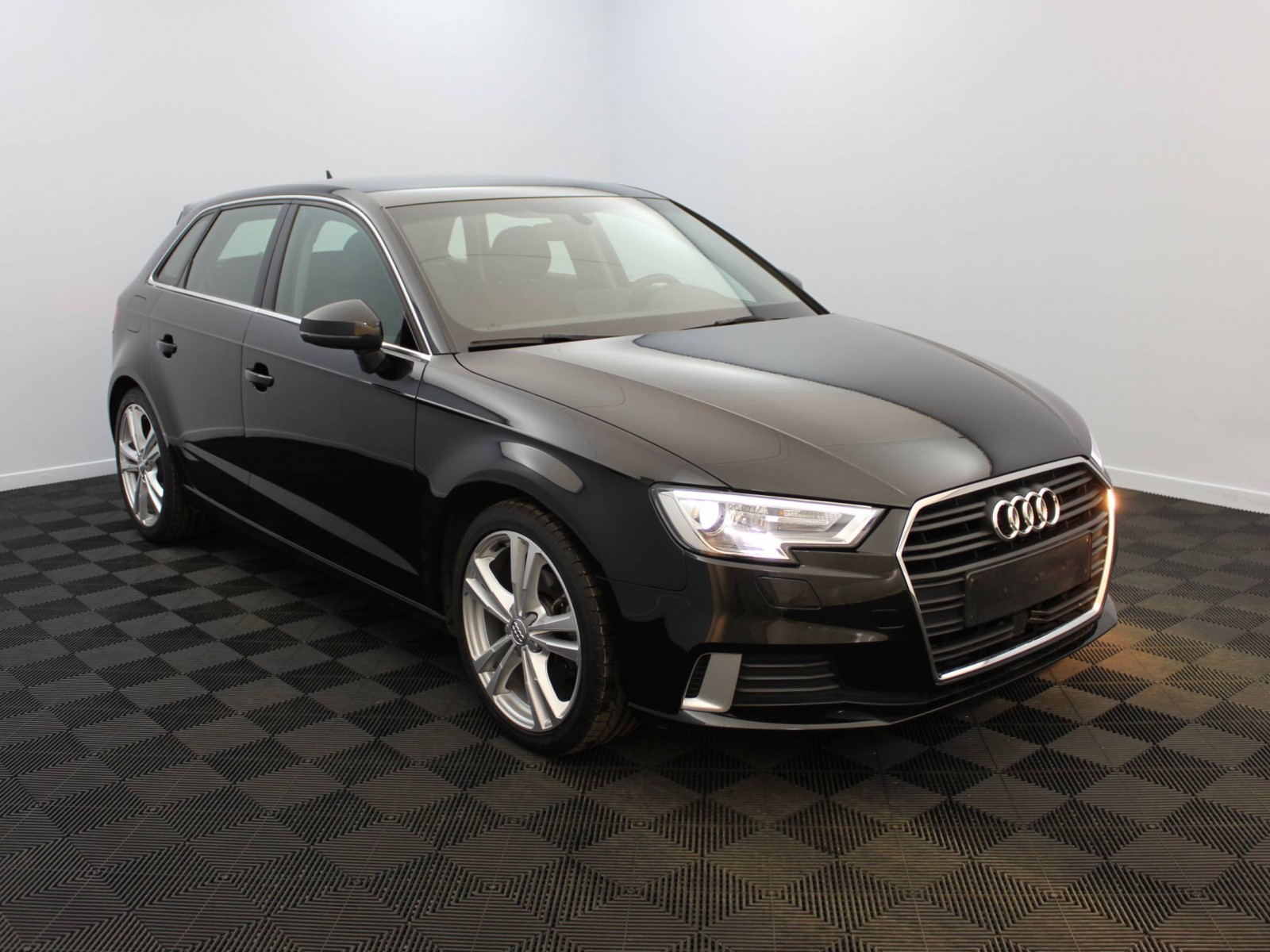 AUDI - A3 SPORTBACK - #182505 - 1
