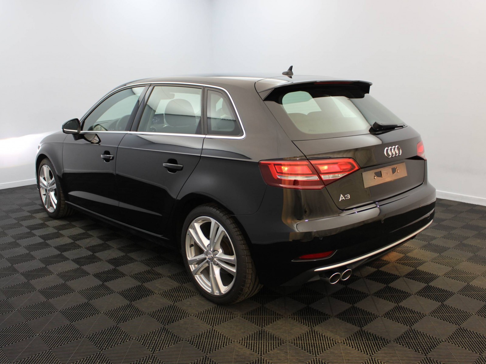 AUDI - A3 SPORTBACK - #182505 - 2