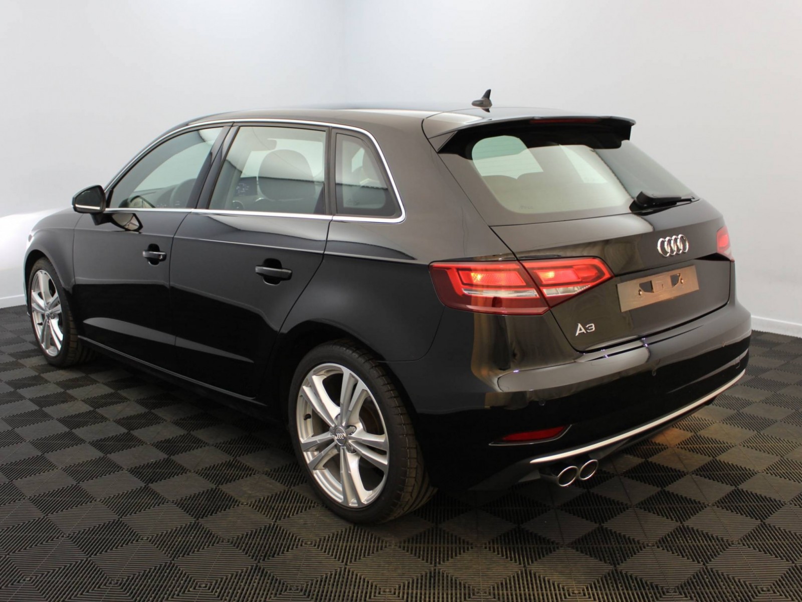 AUDI - A3 SPORTBACK - #182505 - 17