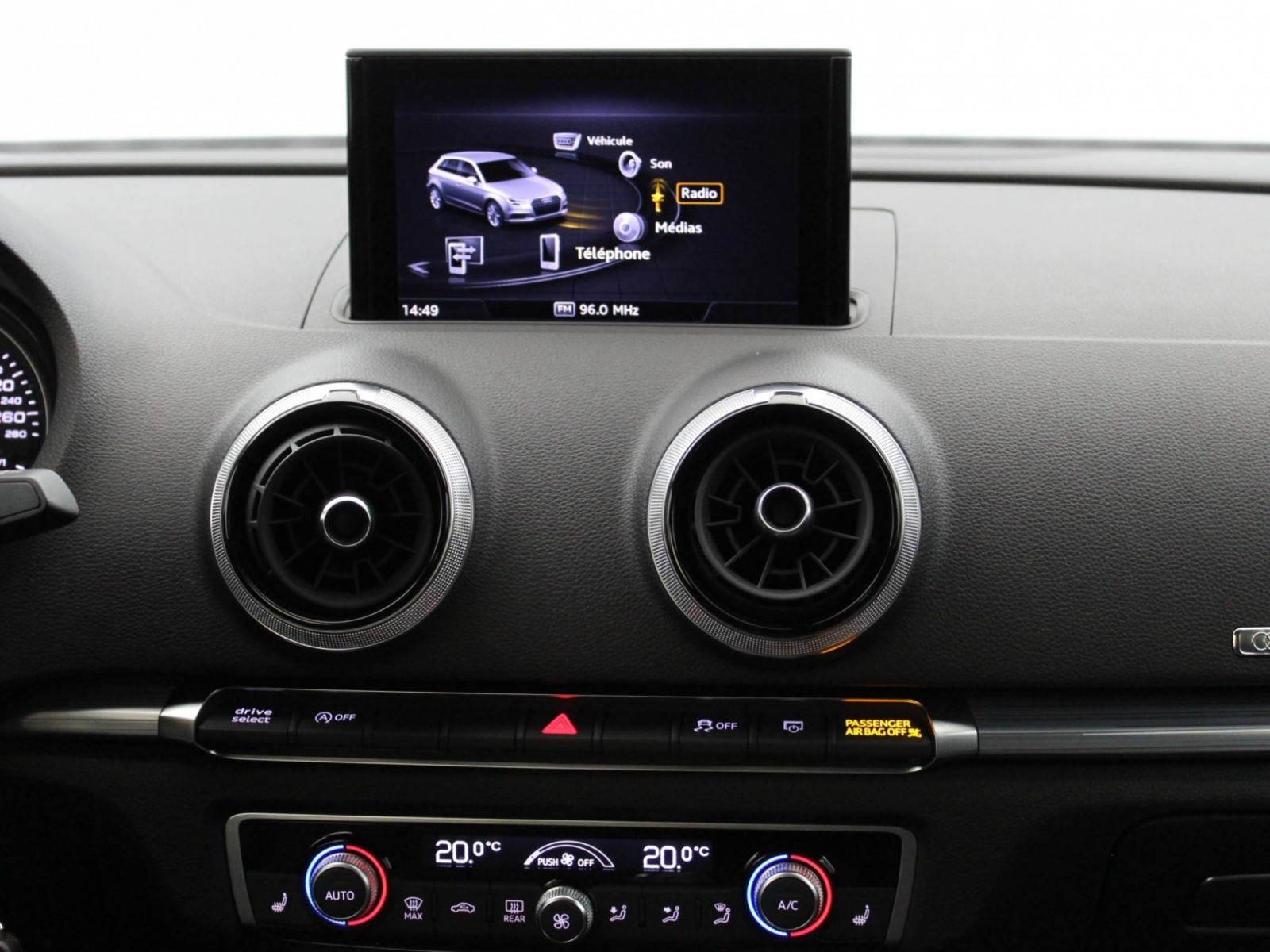 AUDI - A3 SPORTBACK - #182505 - 26