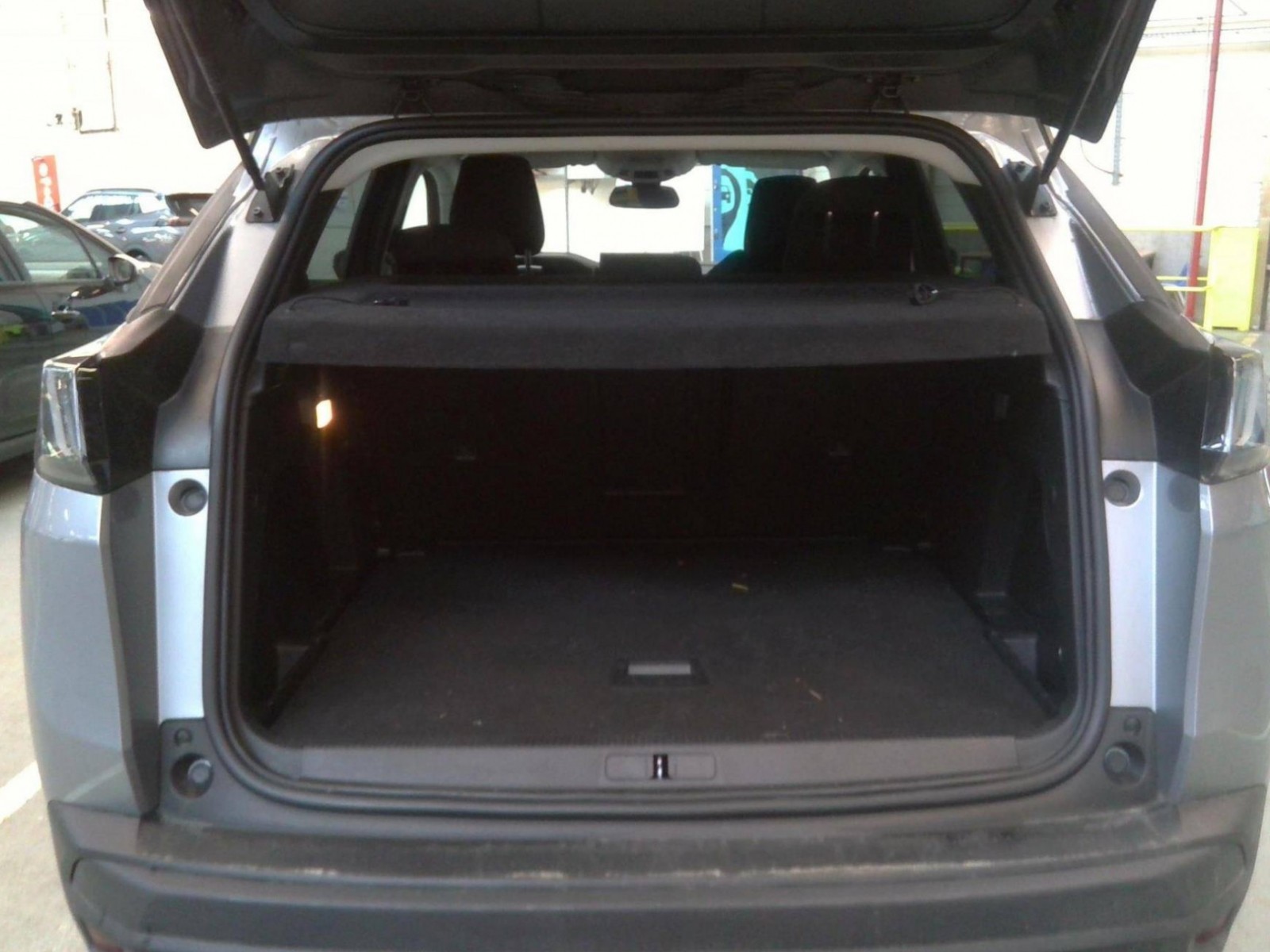 PEUGEOT - 3008 - #182850 - 8