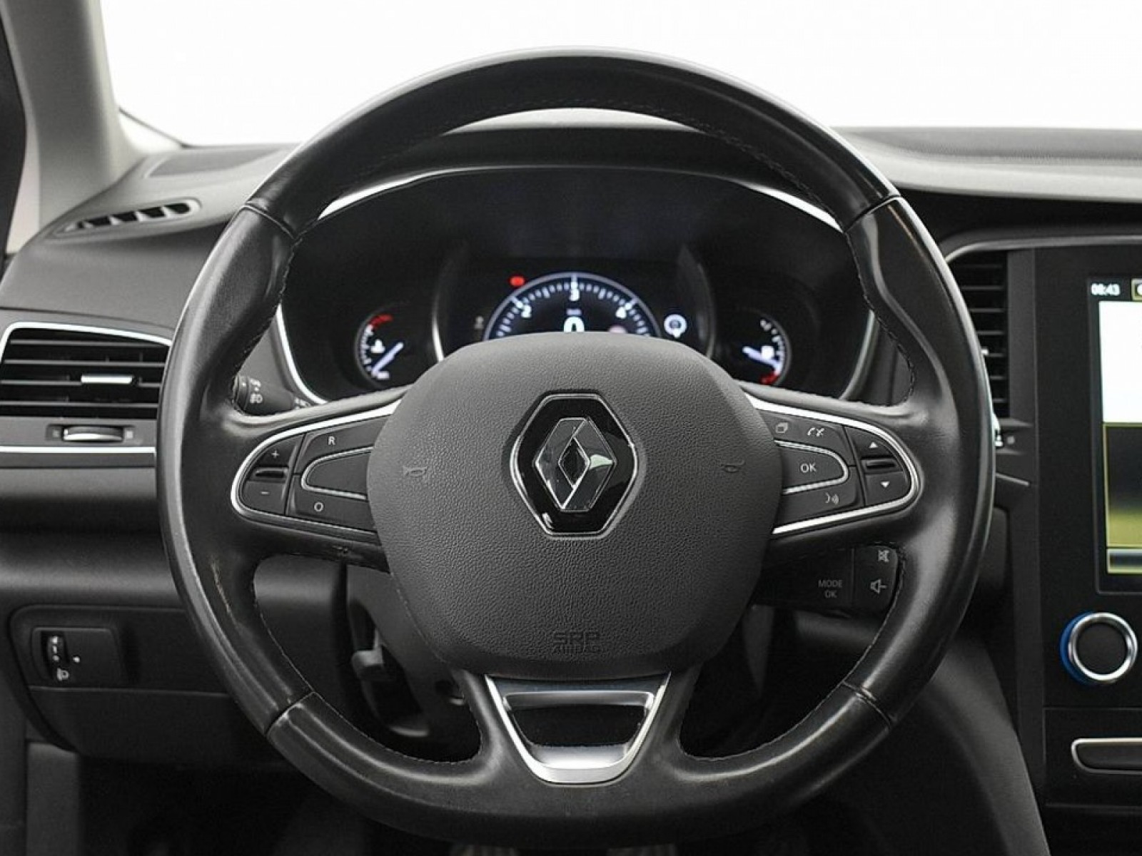 RENAULT - MEGANE IV ESTATE - #181942 - 26