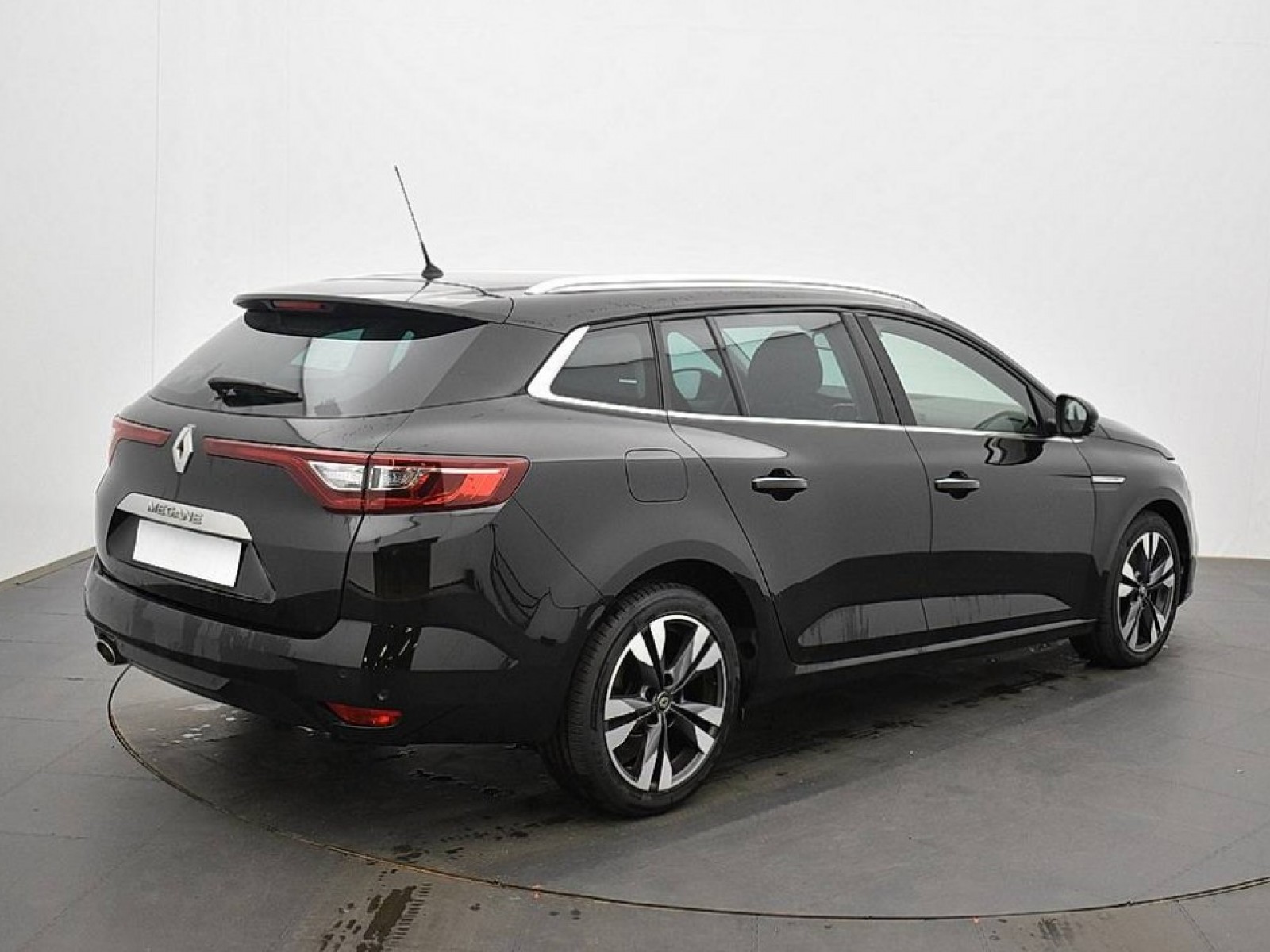 RENAULT - MEGANE IV ESTATE - #181942 - 19