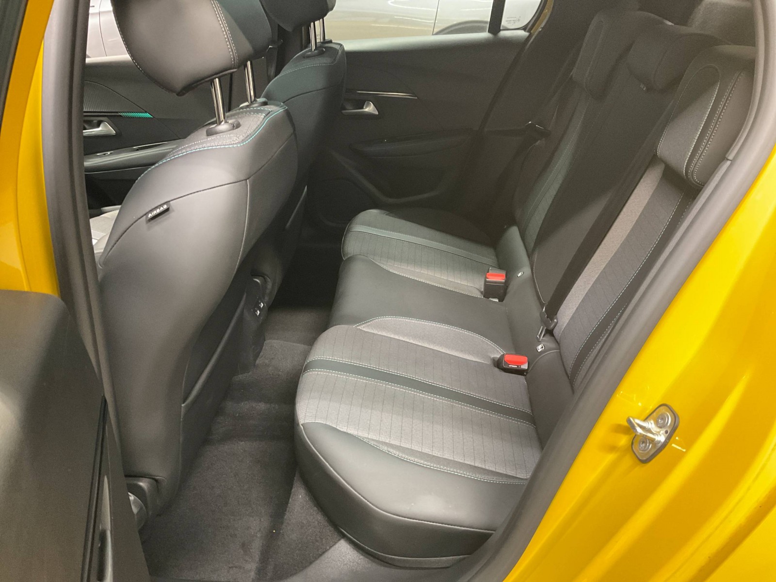 PEUGEOT - 208 - #182804 - 12