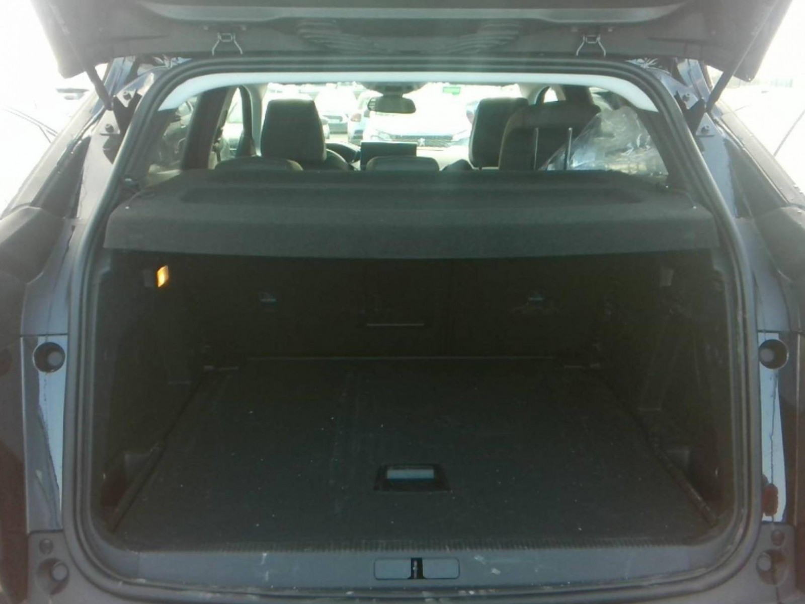 PEUGEOT - 3008 - #182864 - 8