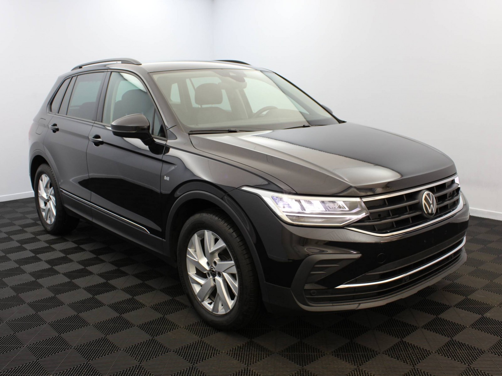 VOLKSWAGEN - TIGUAN - #168917 - 1