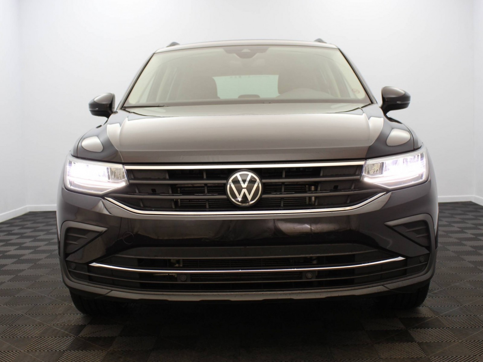 VOLKSWAGEN - TIGUAN - #168917 - 4