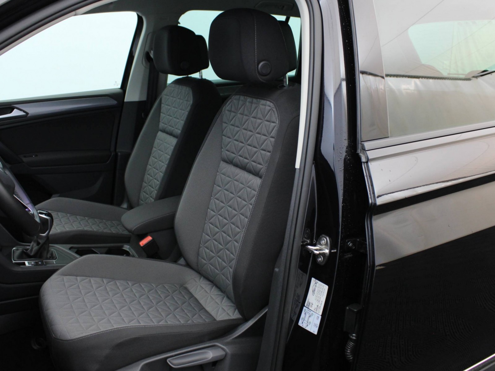 VOLKSWAGEN - TIGUAN - #168928 - 7